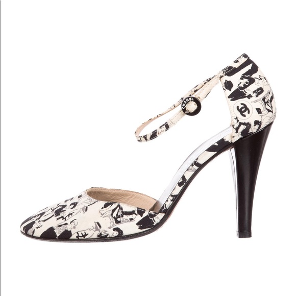 CHANEL Shoes - Chanel canvas pumps